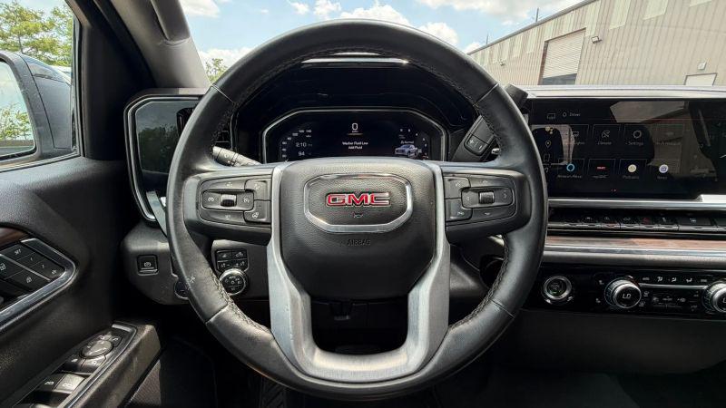 2024 GMC Sierra 1500 4WD Crew Cab Short Box SLT