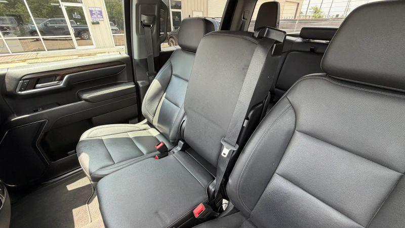 2024 GMC Sierra 1500 4WD Crew Cab Short Box SLT