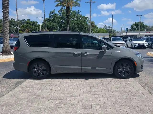 2020 Chrysler Pacifica Hybrid Red S Edition