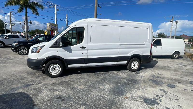 2019 Ford Transit Medium Roof w/Sliding Side Door w/LWB