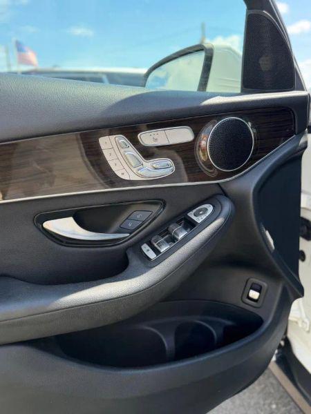2019 Mercedes-Benz GLC 4MATIC