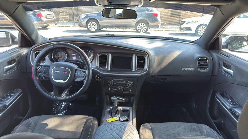 2019 Dodge Charger SXT RWD