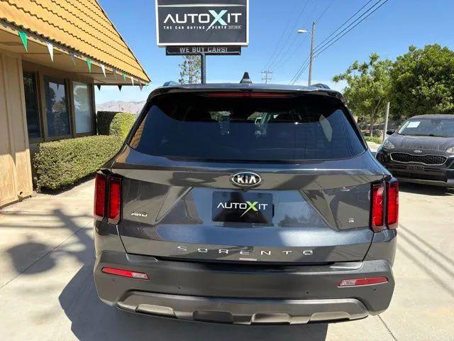 2021 Kia Sorento S