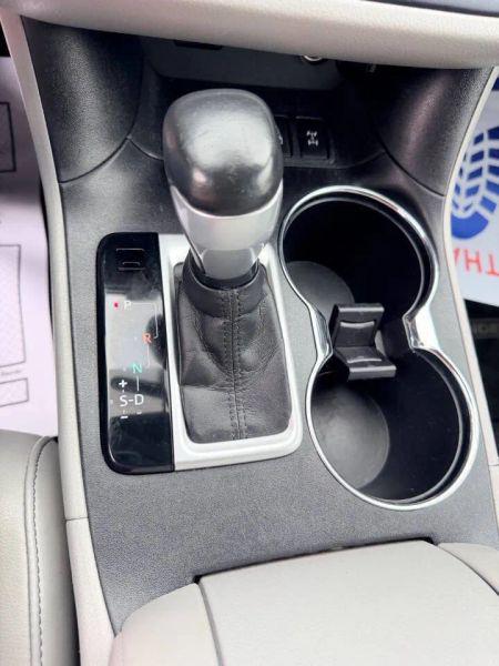 2015 Toyota Highlander LE Plus V6