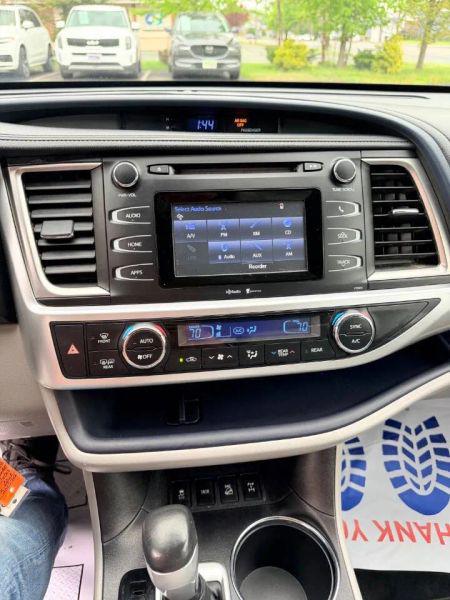 2015 Toyota Highlander LE Plus V6