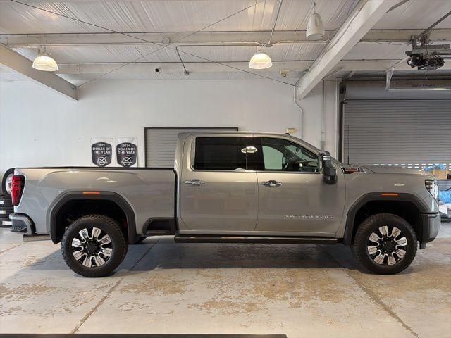 2026 GMC Sierra 2500HD Crew Cab, Standard Bed, Denali, 4WD