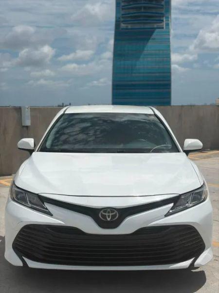 2020 Toyota Camry LE for sale in Hollywood, FL