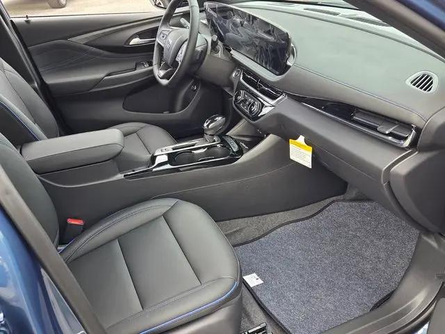 2026 Buick NV Sport Touring FWD