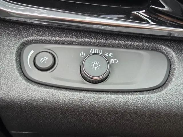 2026 Buick NV Sport Touring FWD