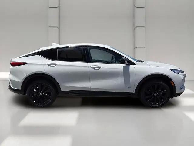 2026 Buick NV Sport Touring FWD
