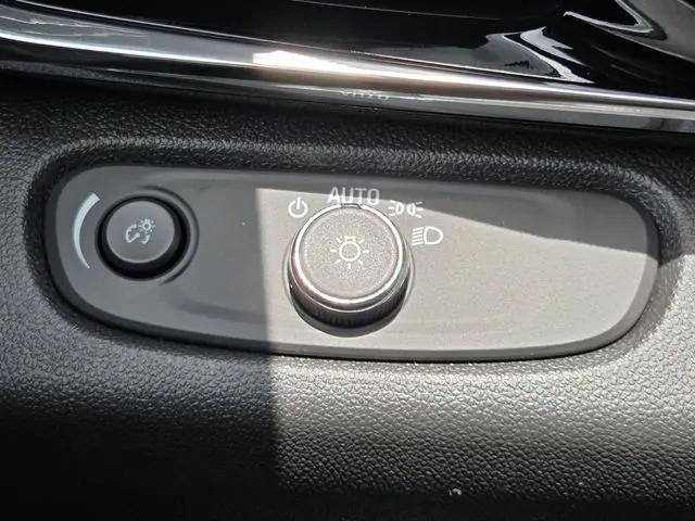 2026 Buick NV Sport Touring FWD