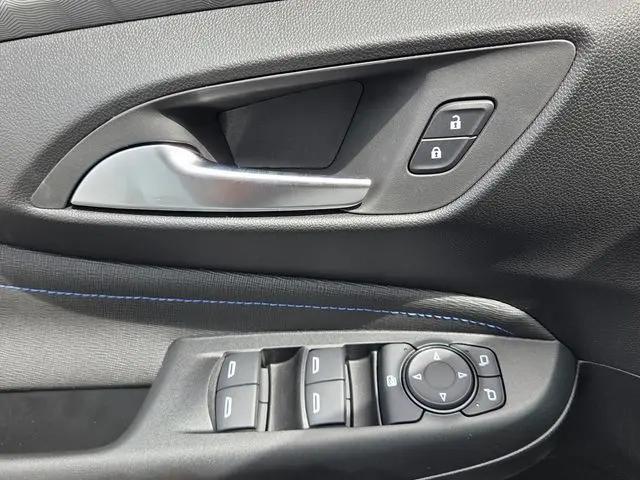 2026 Buick NV Sport Touring FWD
