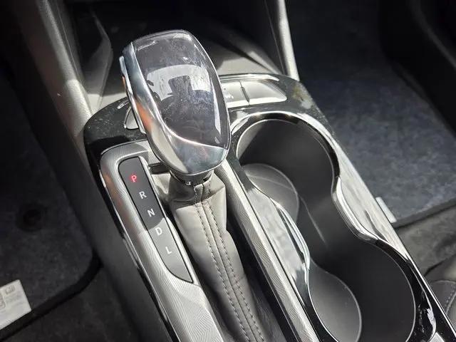 2026 Buick NV Sport Touring FWD