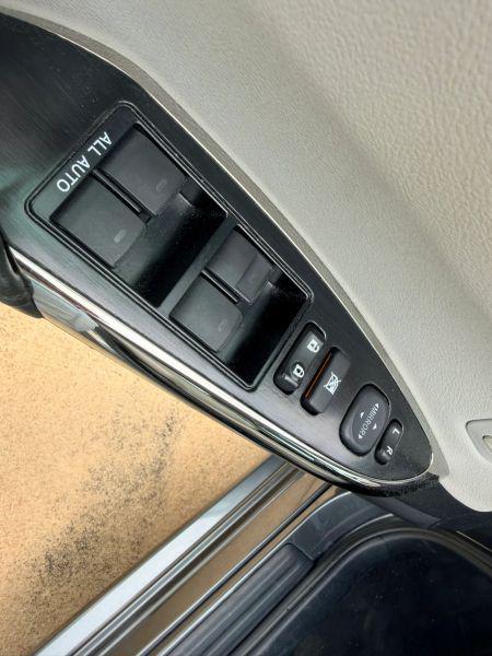 2017 Toyota Avalon XLE