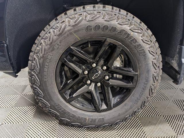 2026 Chevrolet Silverado 1500 4WD Crew Cab Short Bed Custom Trail Boss