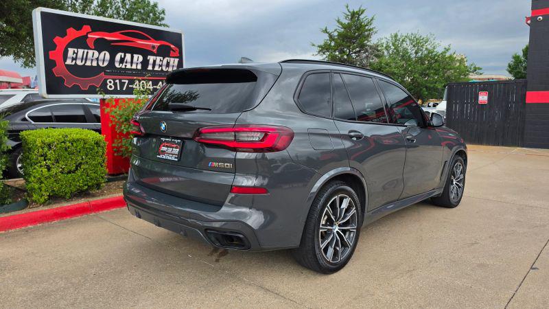 2022 BMW X5 M50i