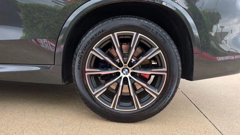2022 BMW X5 M50i