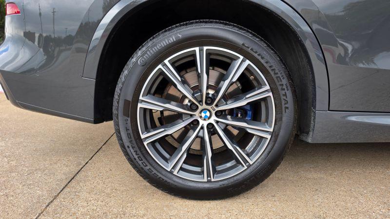 2022 BMW X5 M50i