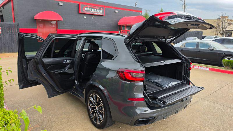 2022 BMW X5 M50i