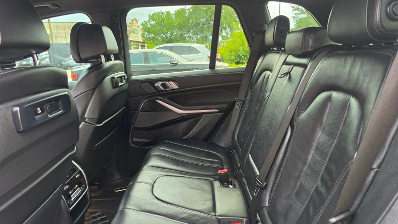 2022 BMW X5 M50i