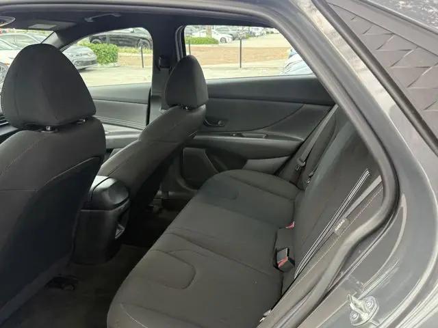 2025 Hyundai Elantra Hybrid SEL Sport