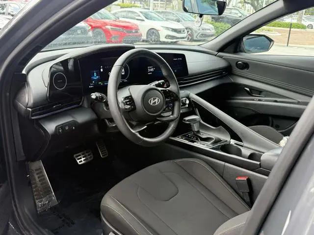 2025 Hyundai Elantra Hybrid SEL Sport