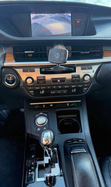 2013 Lexus ES 300h 300h