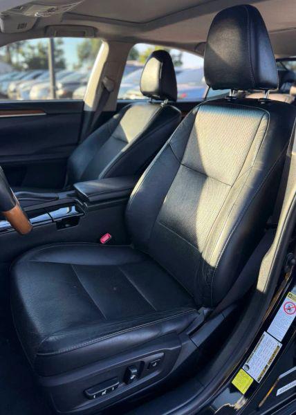 2013 Lexus ES 300h 300h