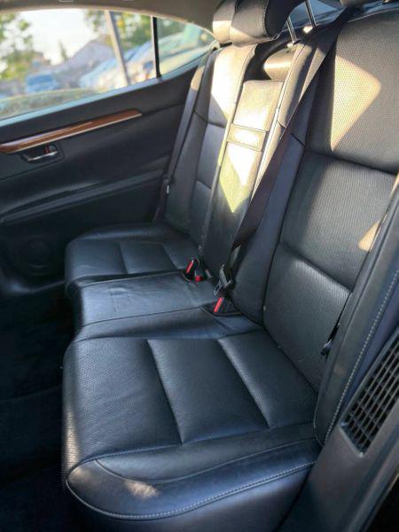 2013 Lexus ES 300h 300h