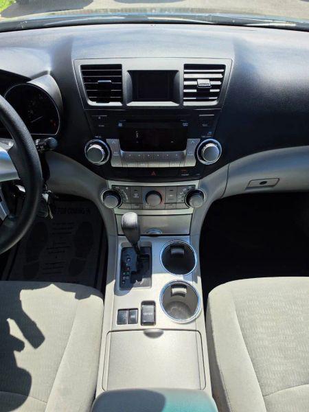 2012 Toyota Highlander SE V6