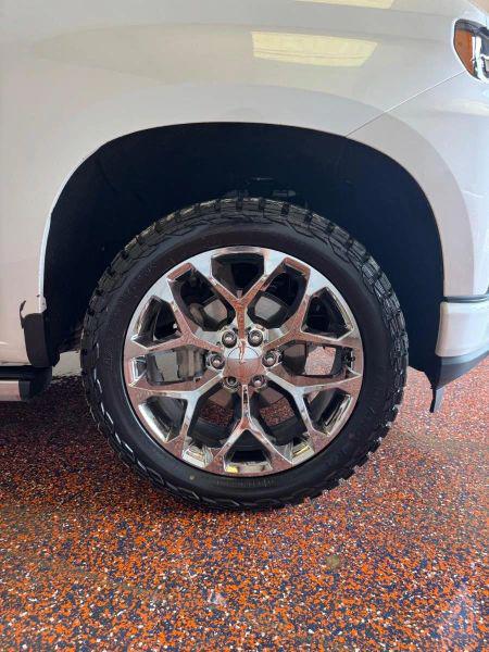 2022 Chevrolet Silverado 1500 4WD Crew Cab Short Bed High Country