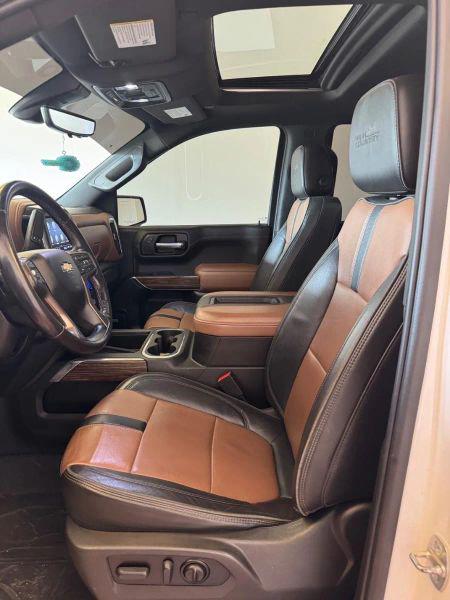 2022 Chevrolet Silverado 1500 4WD Crew Cab Short Bed High Country