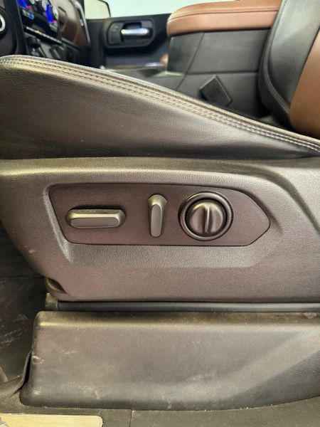 2022 Chevrolet Silverado 1500 4WD Crew Cab Short Bed High Country