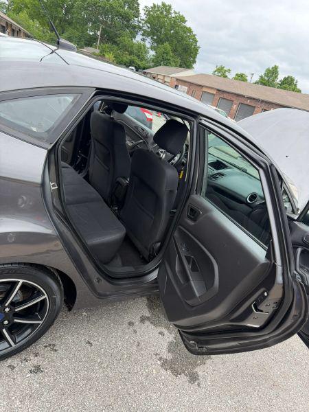 2017 Ford Fiesta SE