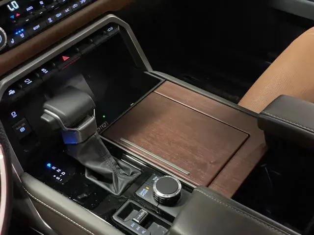 2025 Toyota Tundra 1794 Edition CrewMax 5.5' Bed