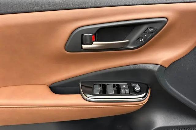 2026 Toyota Crown Signia XLE