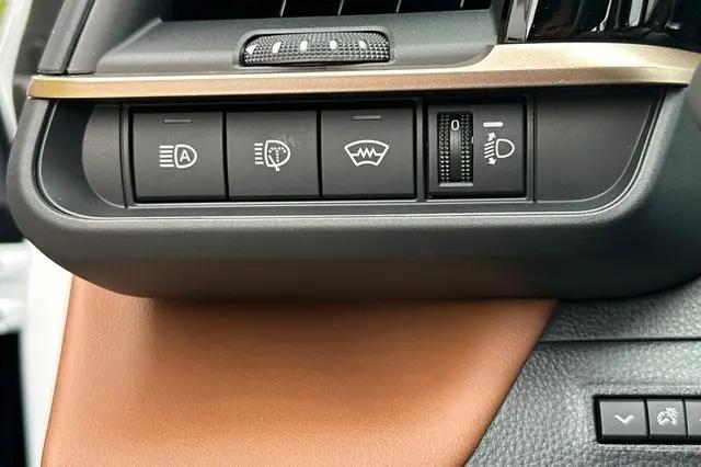 2026 Toyota Crown Signia XLE