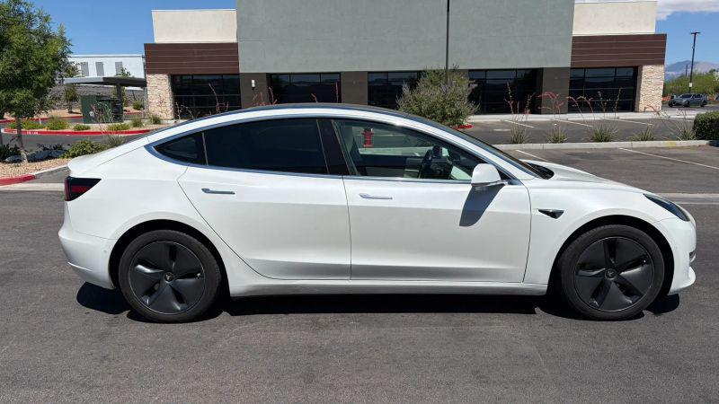 2019 Tesla Model 3 Performance