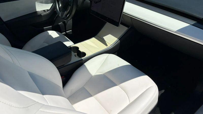 2019 Tesla Model 3 Performance
