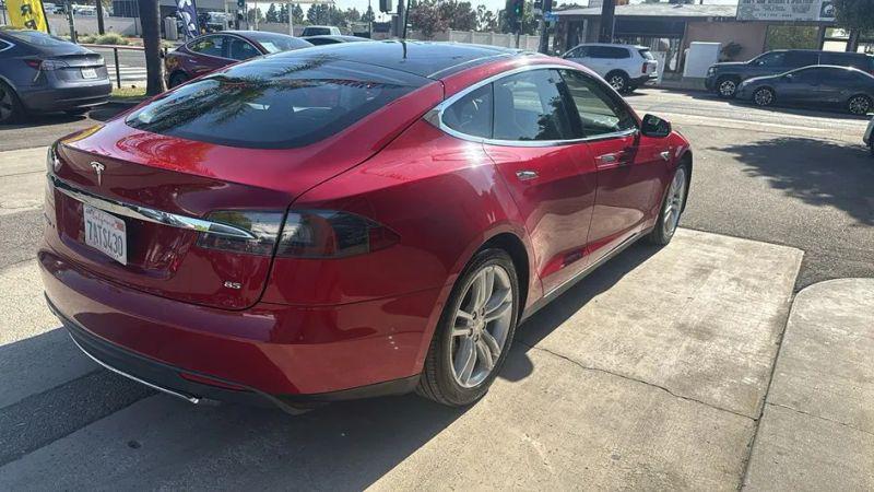 2013 Tesla Model S Base