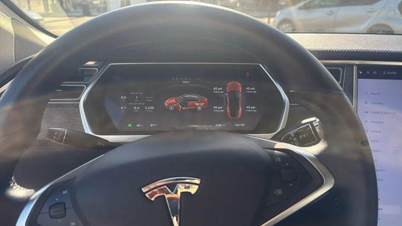 2013 Tesla Model S Base