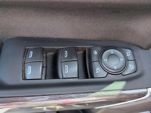 2022 Chevrolet Silverado 1500 4WD Crew Cab Short Bed LTZ