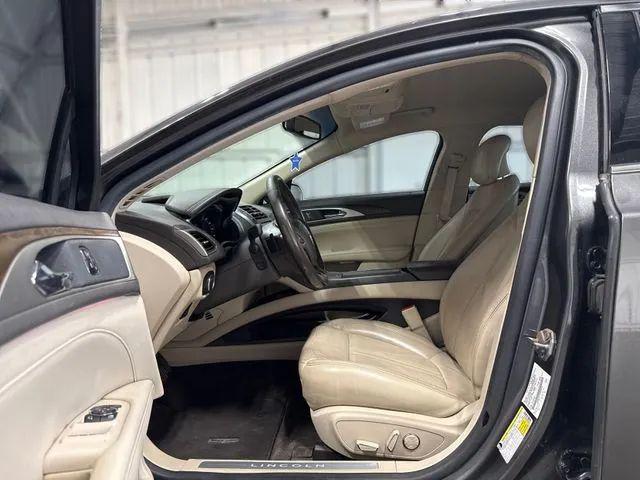 2017 Lincoln MKZ Select