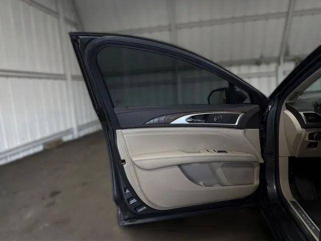 2017 Lincoln MKZ Select