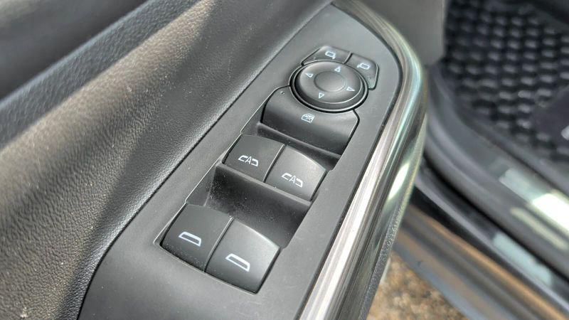 2023 GMC Acadia FWD SLT