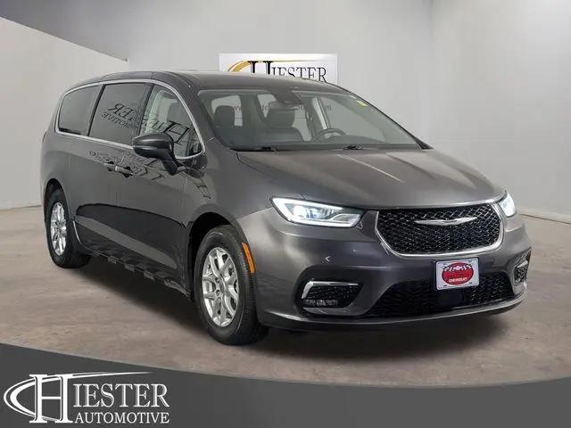 2023 Chrysler Pacifica Touring L for sale in Lillington, NC