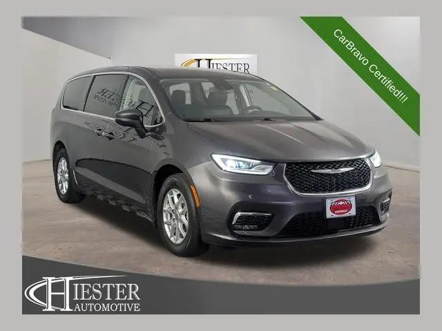 2023 Chrysler Pacifica Touring L for sale in Lillington, NC