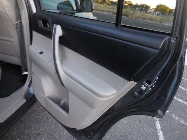 2013 Toyota Highlander SE V6