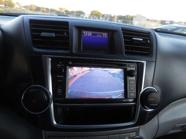 2013 Toyota Highlander SE V6