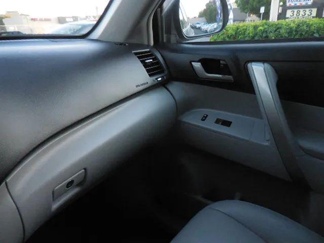 2013 Toyota Highlander SE V6
